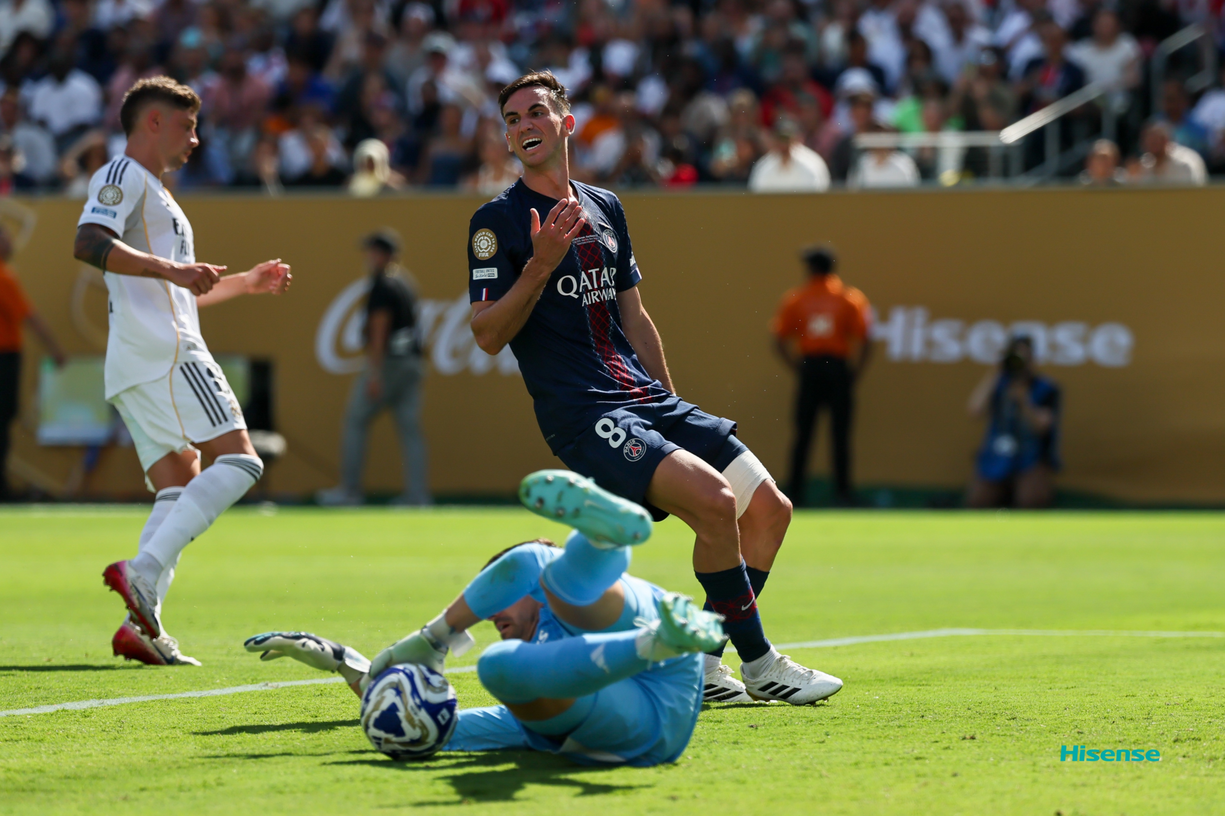 爱游戏欢迎页亚冠赛程吃紧，瓦伦西亚今夜迎来里程碑，赛场秩序良好，细节决定成败的简单介绍